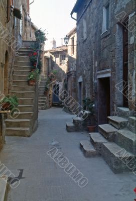 Pitigliano, old houses