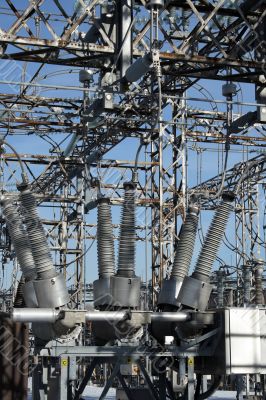 High voltage power substation