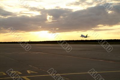 airplane setting of the sun