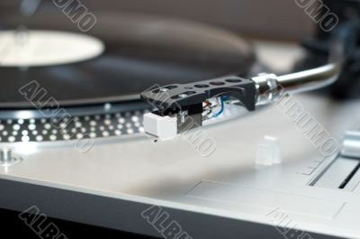 vinyl disk player