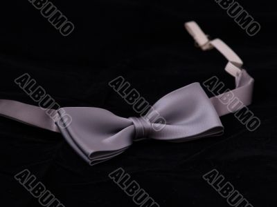 bow tie