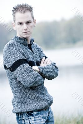 Waiting befront the lake