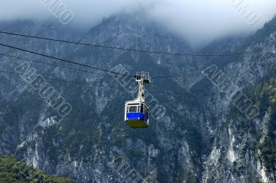 Cable car