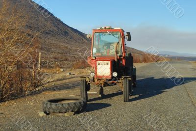 Breakage of a tractor