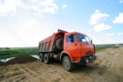 red dumper
