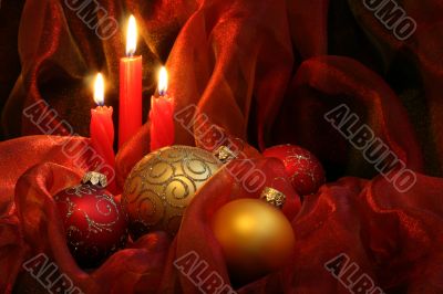 Christmas Candles & Baubles
