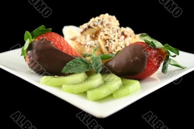Choc Bananas And Strawberries 3