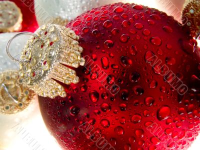 Christmas ornament with water drops 4