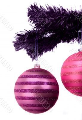 purple and pink christmas balls