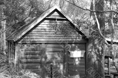 Old Log Cottage 2