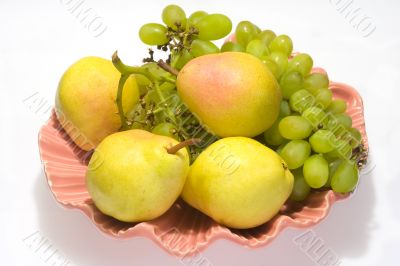 Pears and grapes in pink vase 6