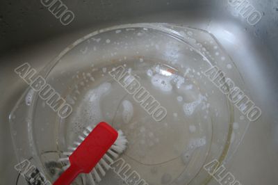 Brush to flush
