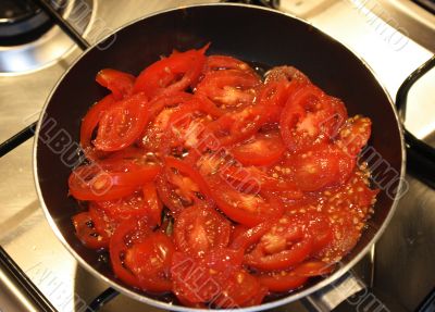 Salsa in pan