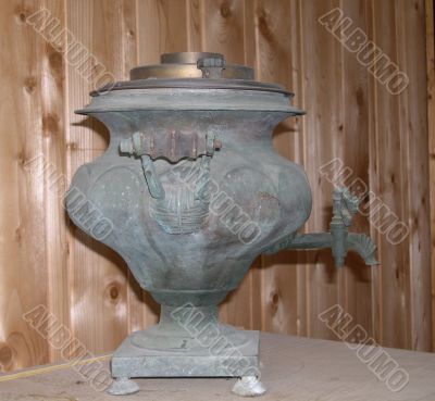 Antiquarian samovar