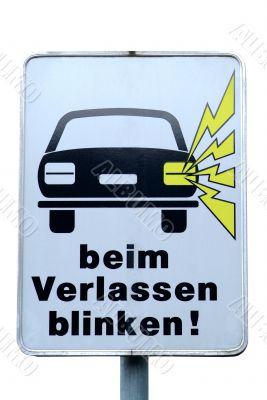 traffic sign beim Verlassen blinken