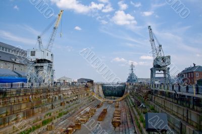 Cranes in the Warf