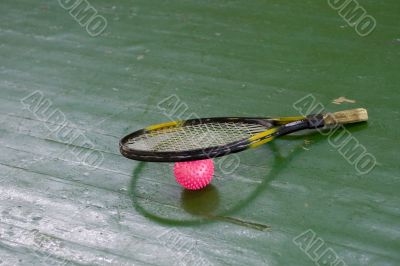 racket & pink ball