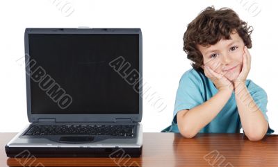 Child whit laptop