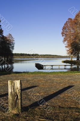 Automn scene by the lake