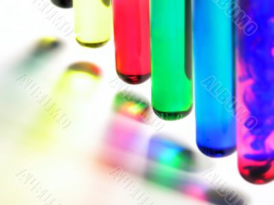 Color liquid