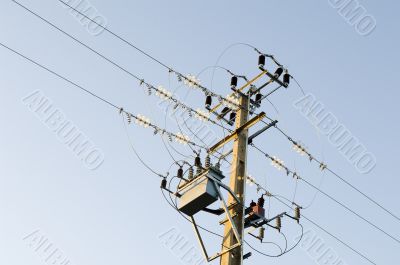 Electricity pole