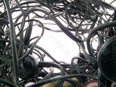 Interlacing of the broken off wires. Background