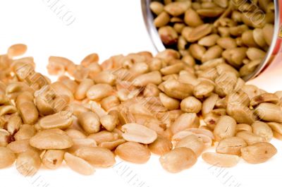 Peanuts in can
