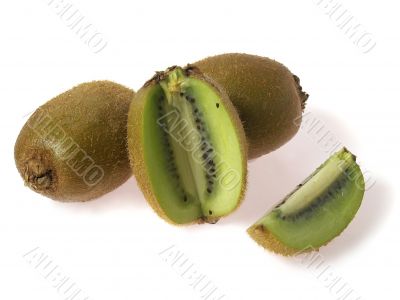 three kiwi and piece