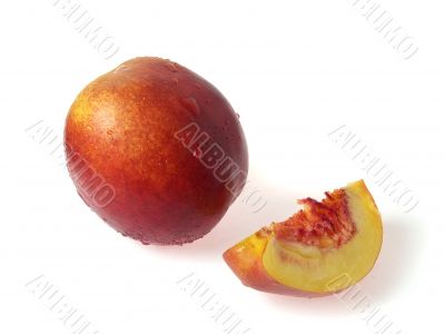 Nectarine and pieces