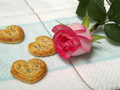 cookies heart and rose