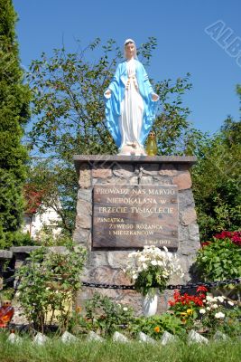 Virgin Mary statue