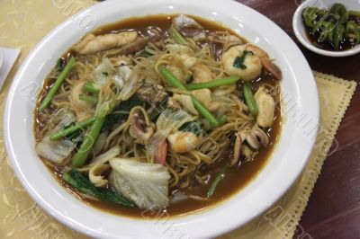 Seafood noodles