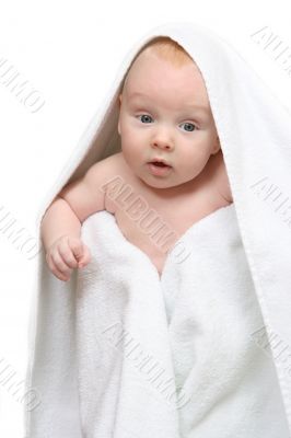 Tot under towel