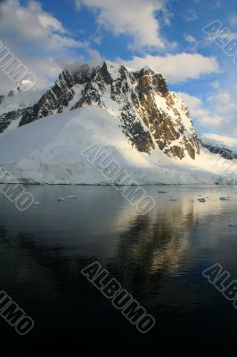 Reflections of glacial icefalls