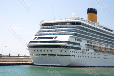 cruise ship