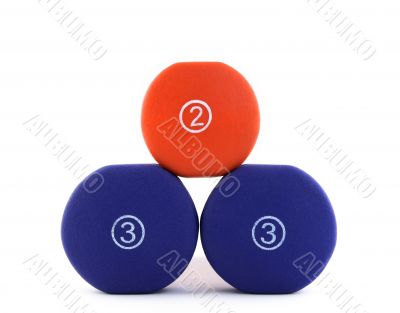 Pyramid of thee dumbbells