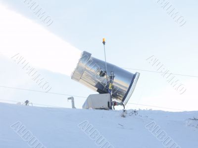 snow gun