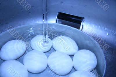 Chicken boiled eggs.