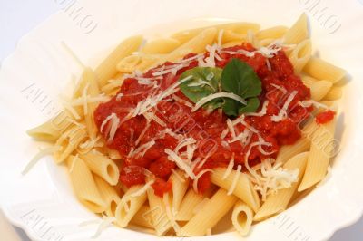 Pasta with tomato sauce