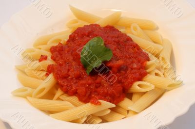 pasta with piquant tomato sauce
