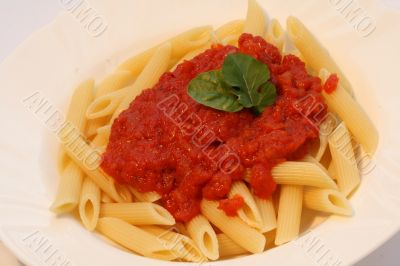 pasta with piquant tomato sauce