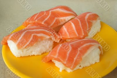 Salmon sushi