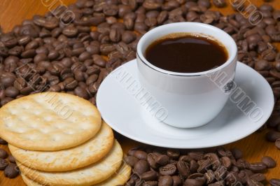 Coffee and crackers