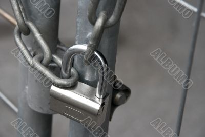 Gate