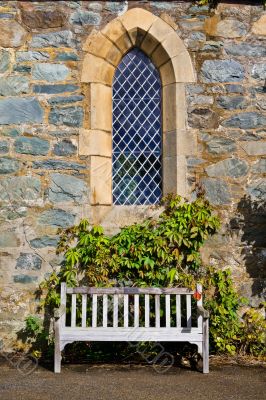 Solitary bench