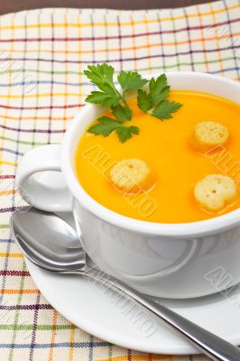 Carrots puree with bread croutons