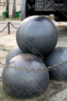 King-cannons