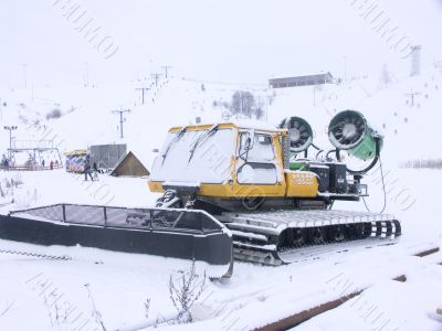 snow tractor