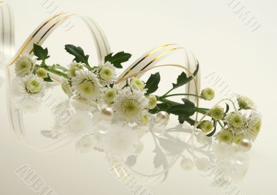 flowers with  perls