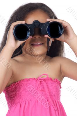 girl looking throuth the binoculars